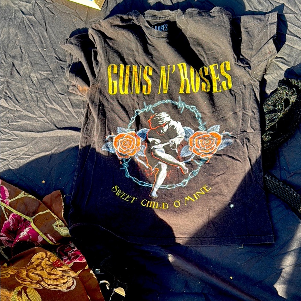 Guns N' Roses Black Graphic Tee